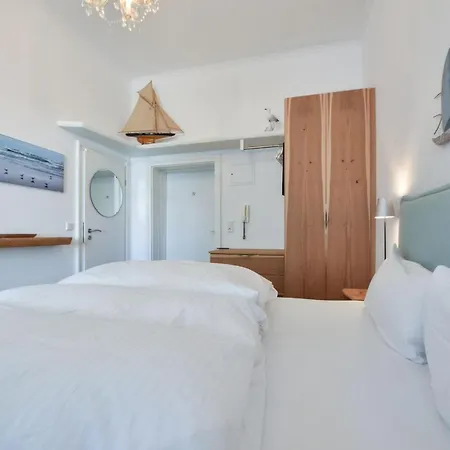 Apartman Schloss Hohenzollern 13 *