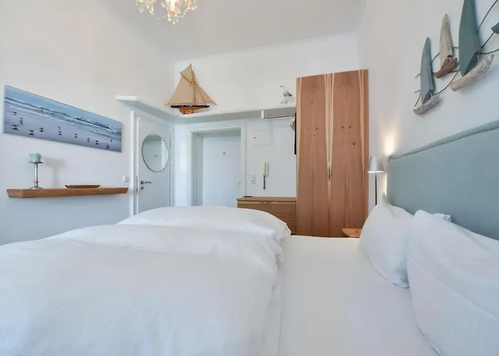 公寓 Schloss Hohenzollern 13 *